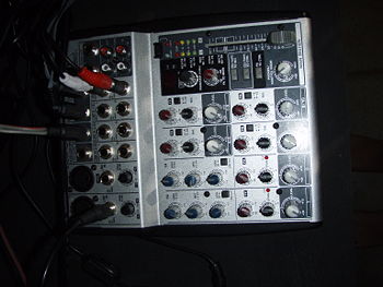 A Behringer EuroRack UB1002FX in a DJ setup