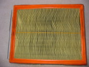 Air filter in an Opel Astra, top side=clean side