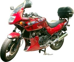 An image of the European version of Ninja 500, the Kawasaki GPZ 500 S, which has a double front disk brake. This bike is from 1994 (thus an after-update model), and the windshield is non-original