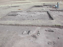 Excavations at the site of Jiskairumoko in 2002